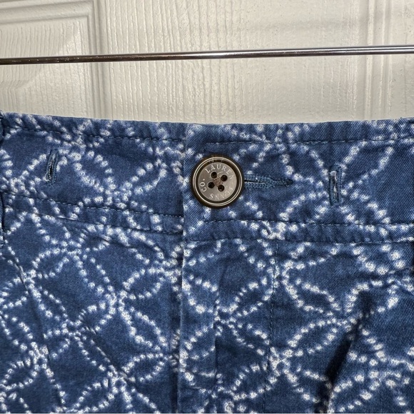 Lauren Ralph Lauren Women’s Blue Geographic Batik Patterned Shorts size 8 GUC - Picture 2 of 6